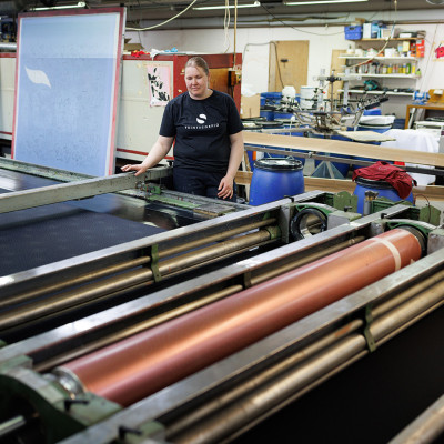 Rotary screen prints roll to roll fabrics - Printscorpio Aitoo